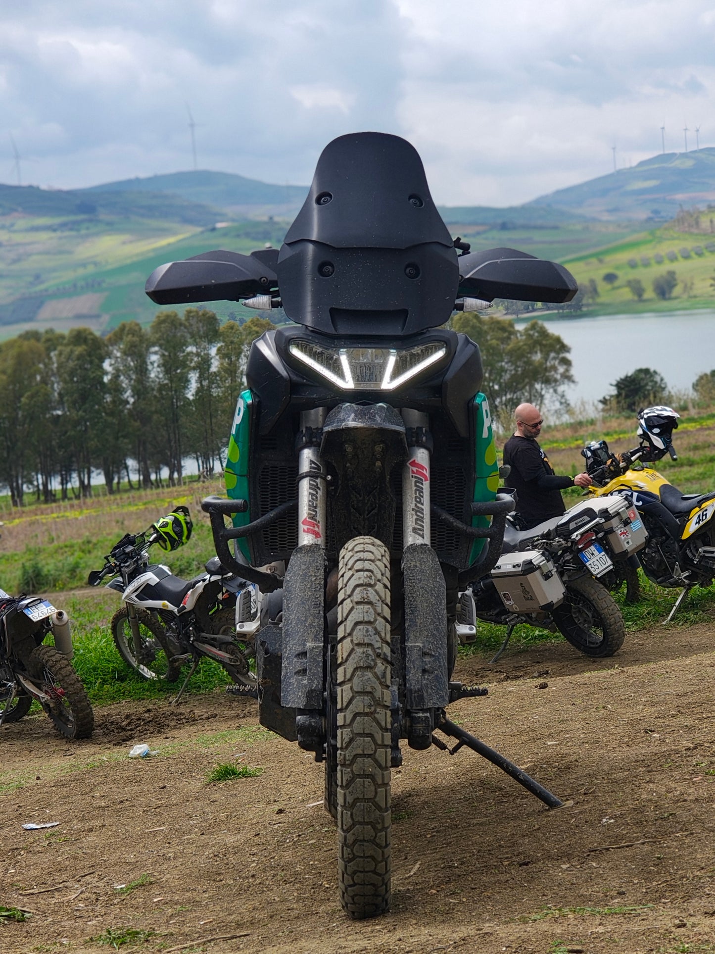PRESERIE Kit Parasteli + Parafango Alto Aprilia Tuareg 660